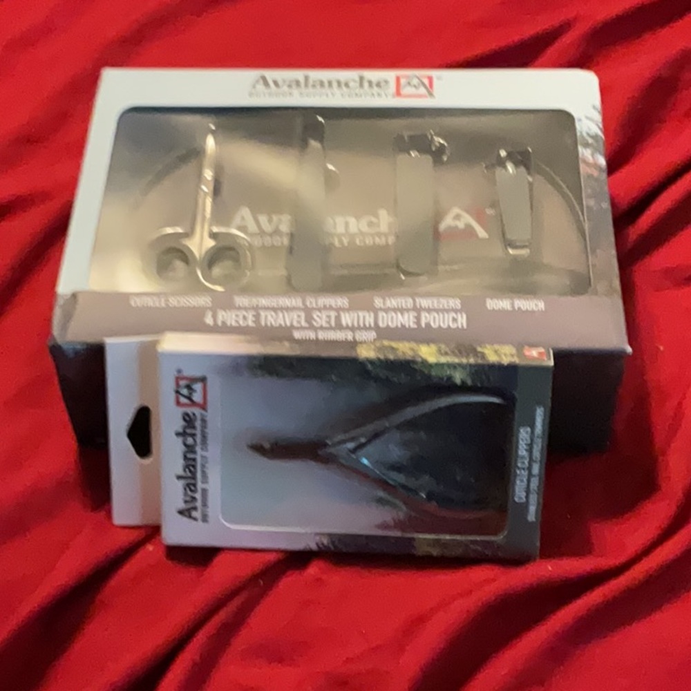 Avalanche 4 Piece Travel Set with Dome Pouch - Silver